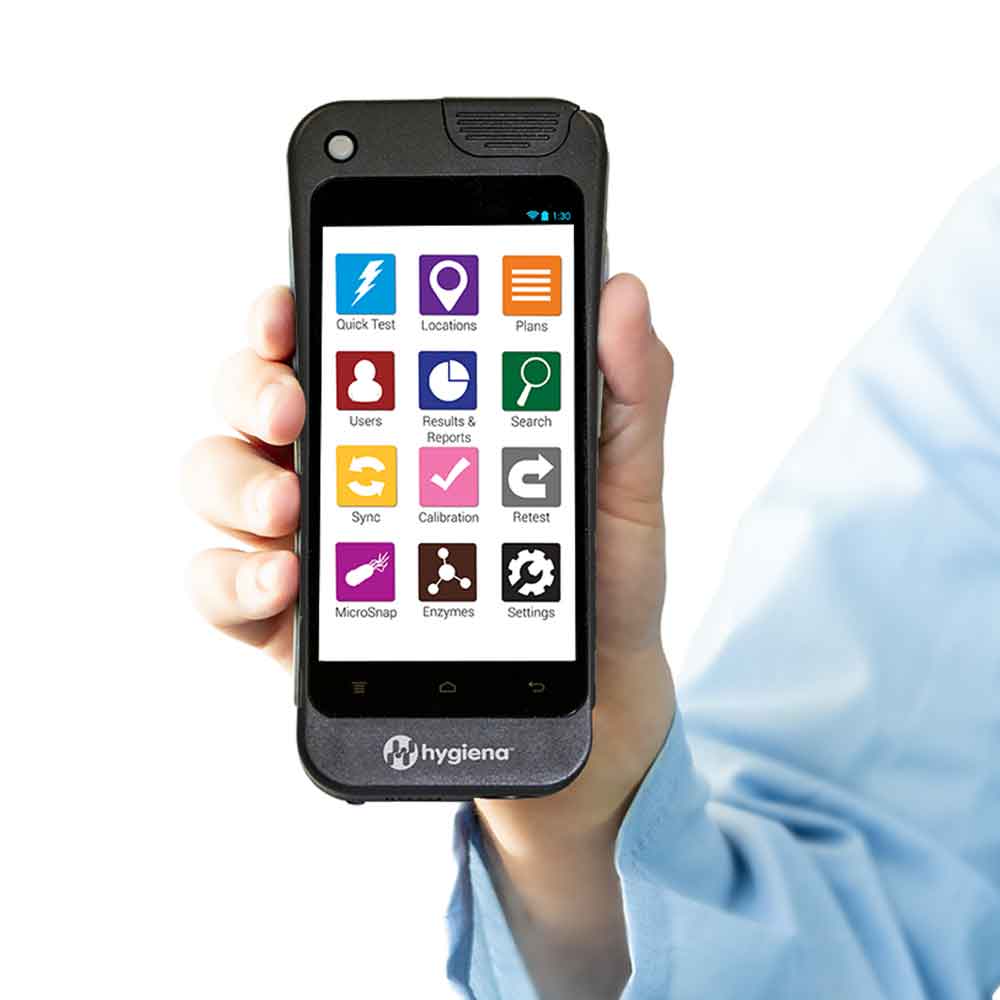 Resized_Right-hand-labcoat_holding-ET