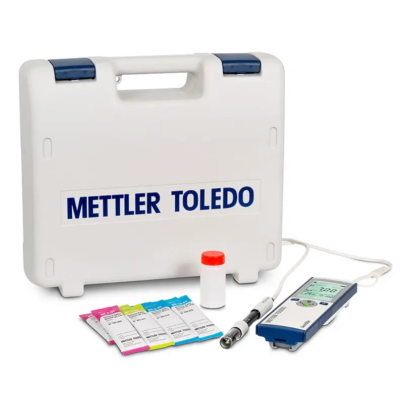Advanced Level Portable MeterSeven2Go_S2-Field_InLabExpertGoISM_Buffers_Case_Cutout-VI-I-PHL-20220304-00073288
